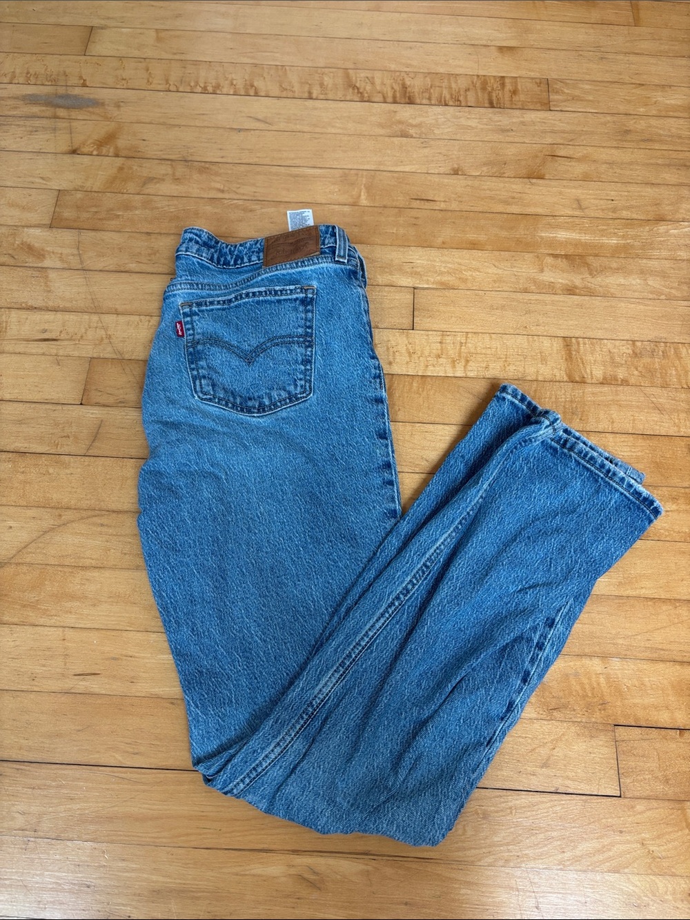 Levi's Women’s Classic Low Pitch Straight Blue Denim Jeans